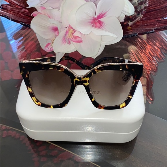 Marc Jacobs Accessories - Marc Jacobs 52mm Cat Eye Sunglasses **CLOSET CO**